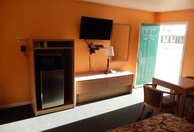 Townsman Motel