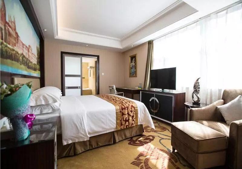 Vienna Hotel Zhumadian Huayuan Xuefu