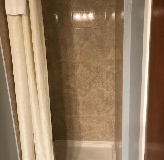 汽车旅馆 Travelers Inn