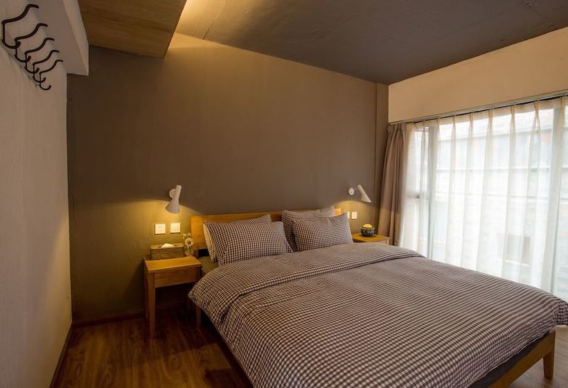 Отель Dali Pure Sea Travelling With