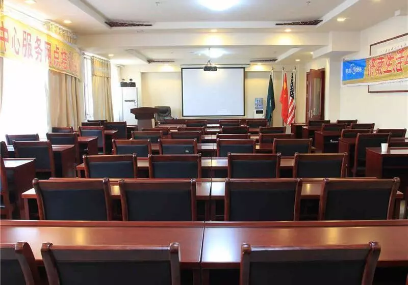 Hotelli Greentree Inn Shandong Binzhou Wanda Plaza Huangheshilu Express