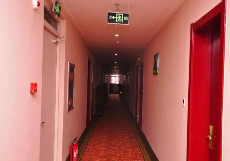 Hotelli Greentree Inn Shandong Dezhou Kangbo Avenue Stadium Express
