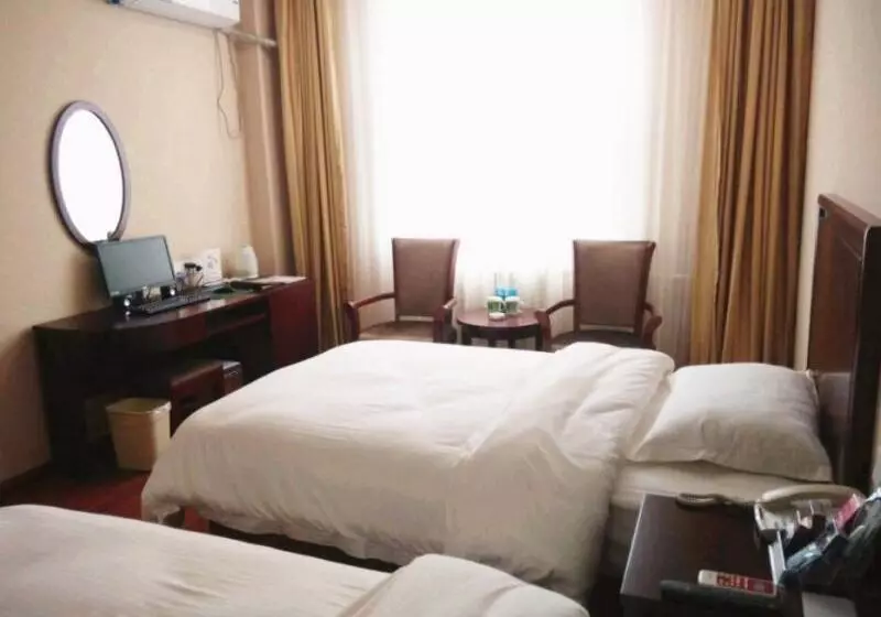 Hotelli Greentree Inn Shandong Dezhou Kangbo Avenue Stadium Express