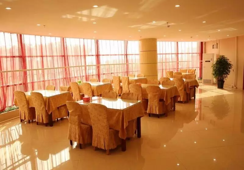 Hotelli Greentree Inn Shandong Dezhou Kangbo Avenue Stadium Express