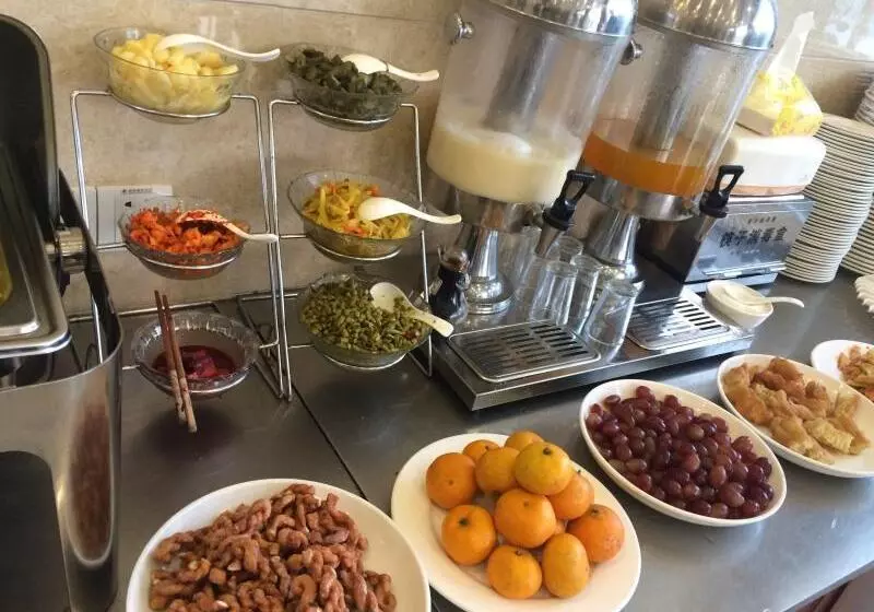 Hotelli Greentree Inn Jiaxing Tongxiang Tudian Express