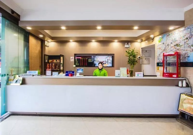 Hotelli Greentree Inn Jiaxing Tongxiang Tudian Express