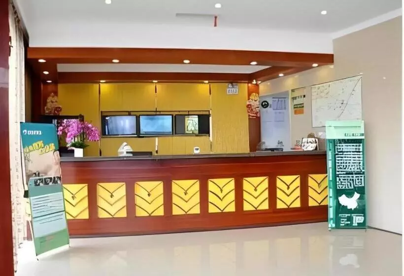 Hotelli Greentree Inn Jiaxing Tongxiang Tudian Express