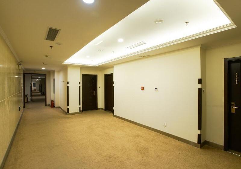 Hotel Greentree Qinhuang Island Railway Station Business