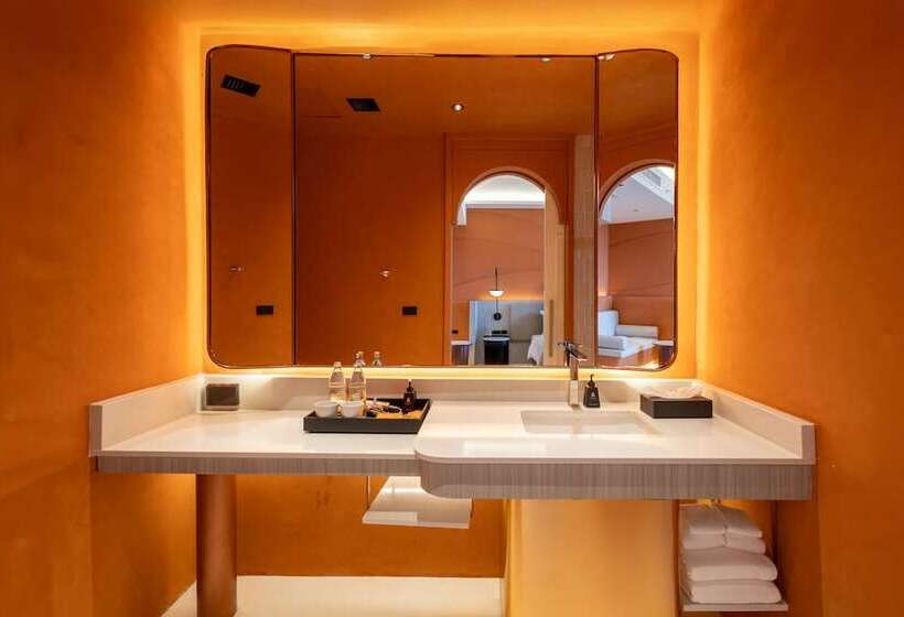 בית מלון כפרי Adam Krabi