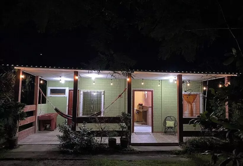 Retkeilymaja Nanda Parbat Hostal