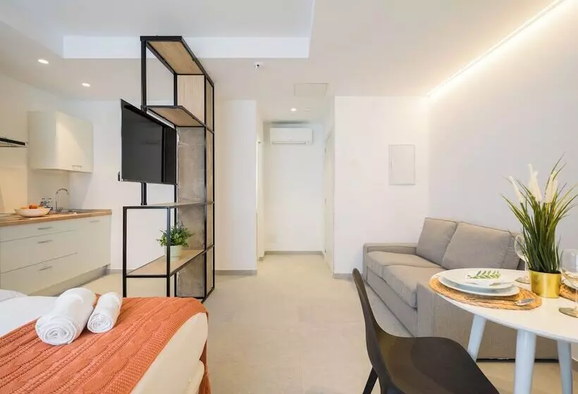 Hotelli Shabolo Apartments Las Palmas