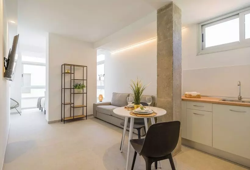 Hotelli Shabolo Apartments Las Palmas