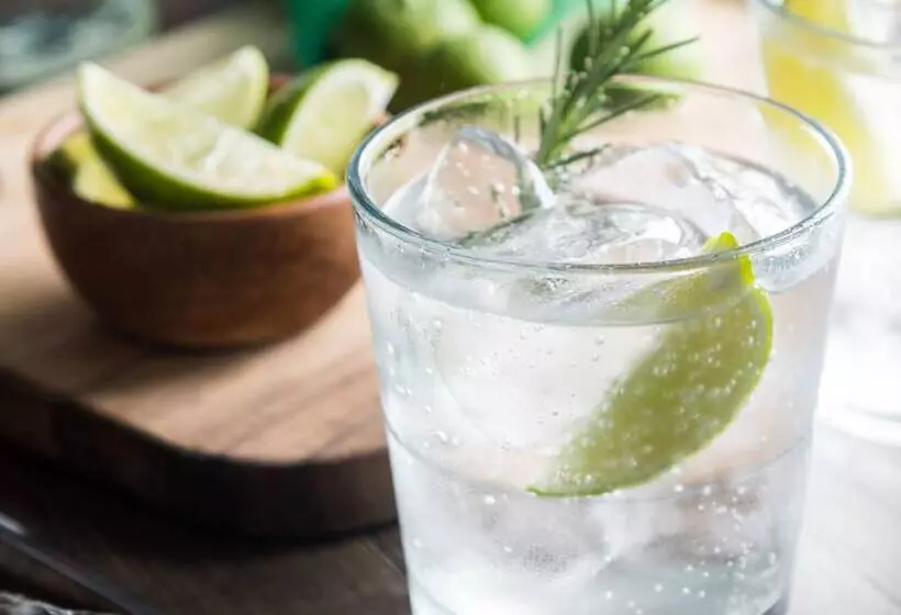 ホテル Kyriad Chateauroux Nord Aeroport