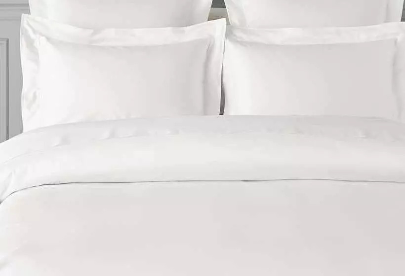 ホテル Kyriad Chateauroux Nord Aeroport