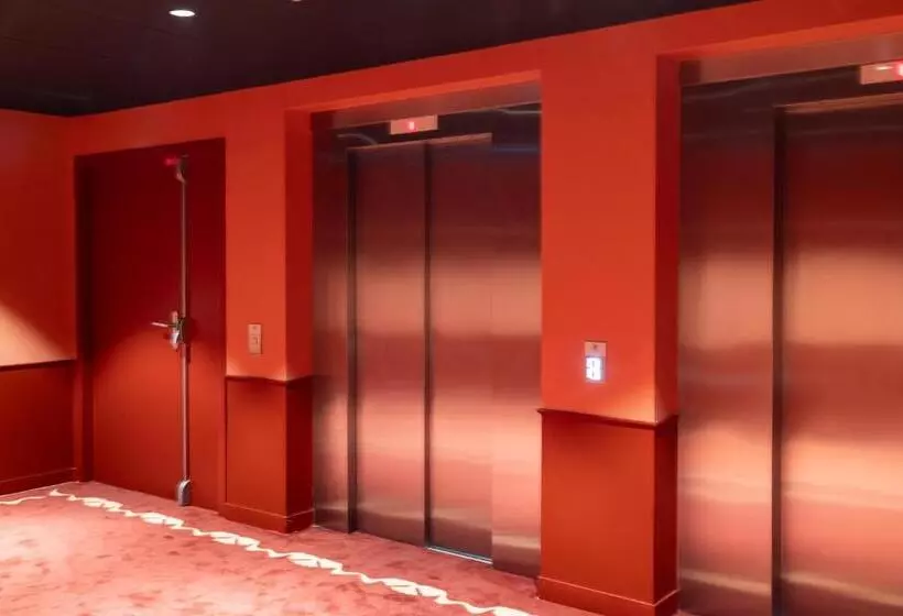 ホテル Hôtel Kyriad Prestige Paris Asnieres