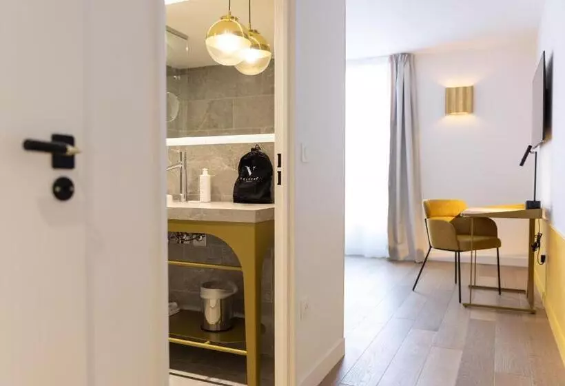 ホテル Hôtel Kyriad Prestige Paris Asnieres