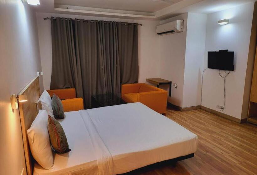 호텔 Majestic Jpm   East Of Kailash