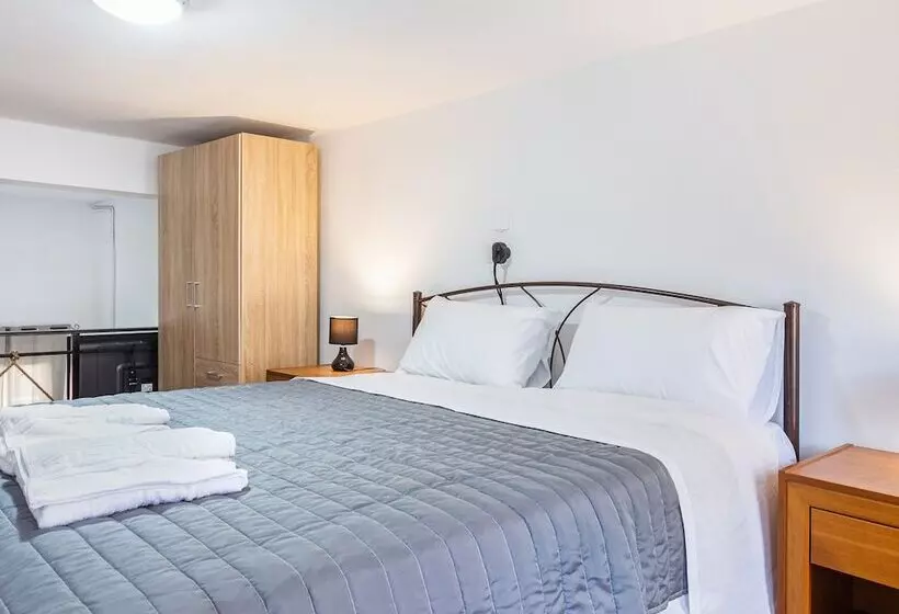 Neva S Apartment S In Center Chania 1 & 2
