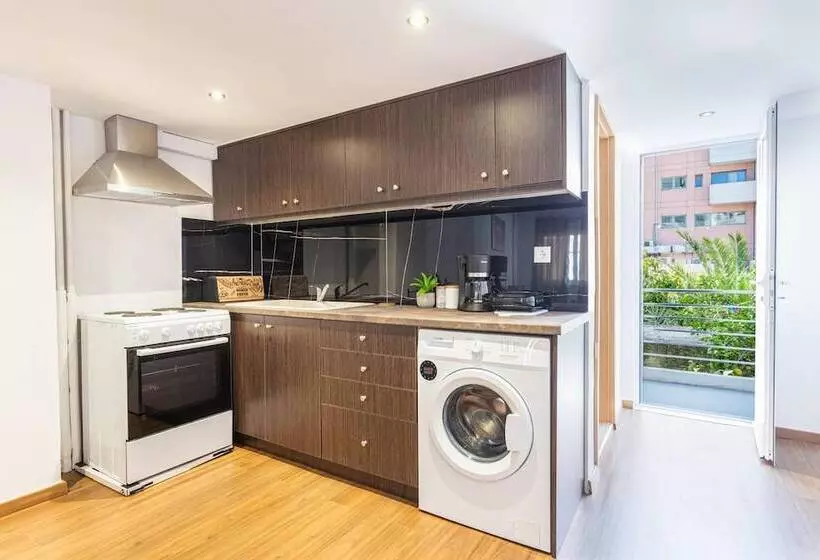 Neva S Apartment S In Center Chania 1 & 2