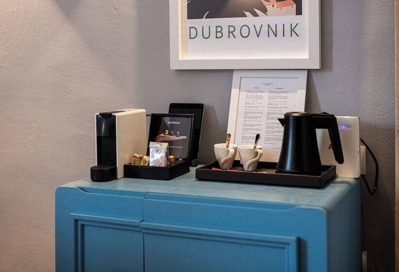 پانسیون Clouds Boutique Guesthouse