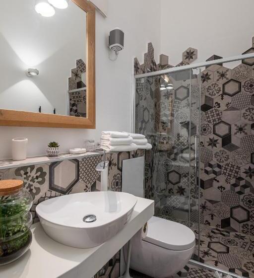 پانسیون Clouds Boutique Guesthouse