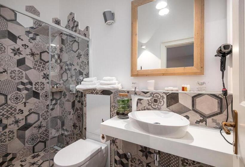 پانسیون Clouds Boutique Guesthouse