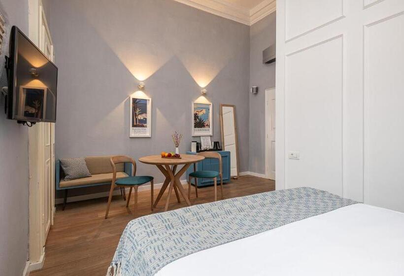 پانسیون Clouds Boutique Guesthouse