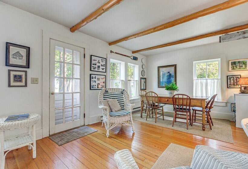 Baileys Harbor Cottage W/ Dock: Steps To Lake!