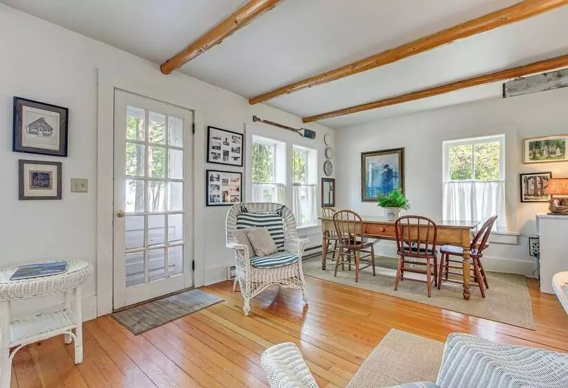 Baileys Harbor Cottage W/ Dock: Steps To Lake!