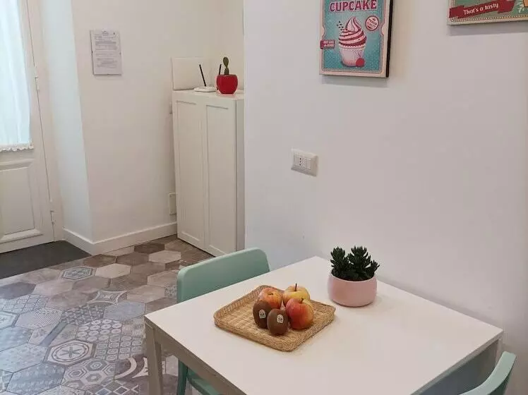 ベッドアンドブレックファースト Mini Apartment With Bathroom And Kitchen For Exclusive Use
