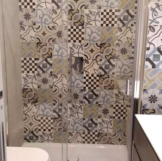 ベッドアンドブレックファースト Mini Apartment With Bathroom And Kitchen For Exclusive Use