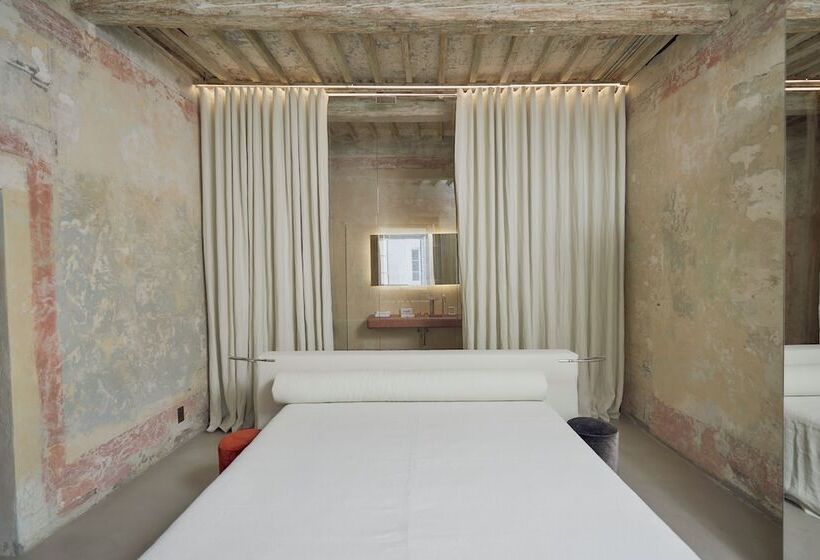 تختخواب و صبحانه Sugars Residenza D  Epoca