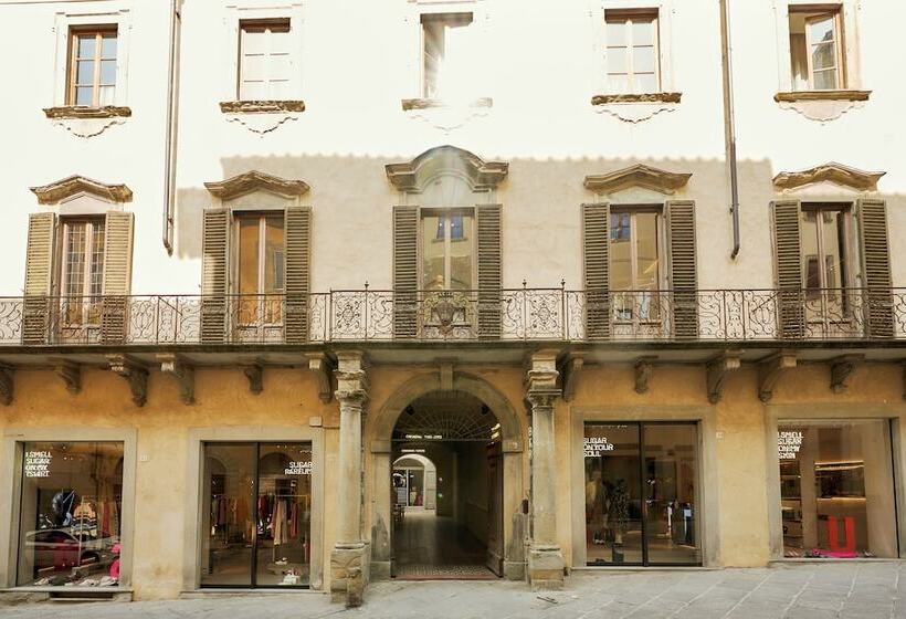 تختخواب و صبحانه Sugars Residenza D  Epoca