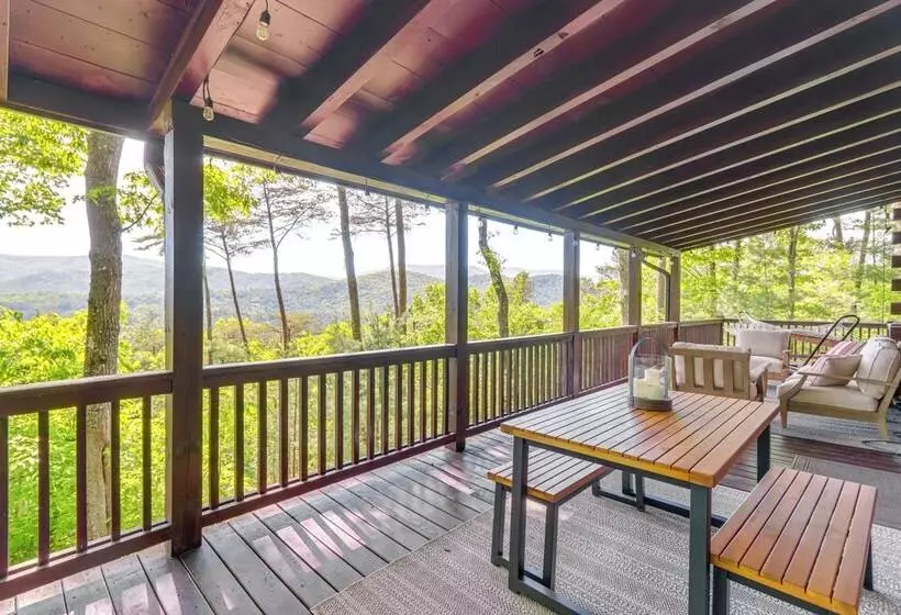 Blue Ridge Cabin W/ Mountain Views: 6 Mi To Dtwn!