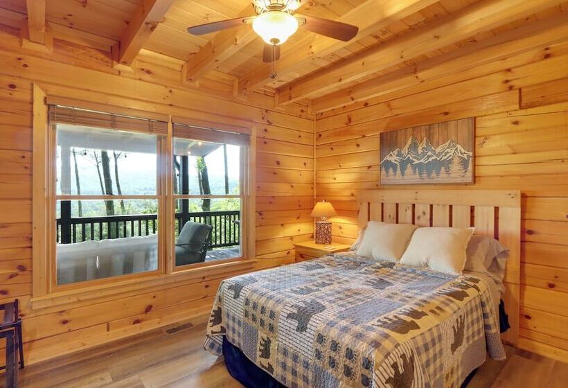 Blue Ridge Cabin W/ Mountain Views: 6 Mi To Dtwn!