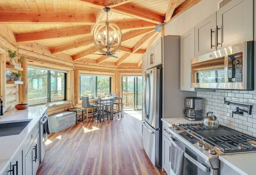 Cabin W/ Views, 3 Mi To Mount Lemmon Ski Valley!