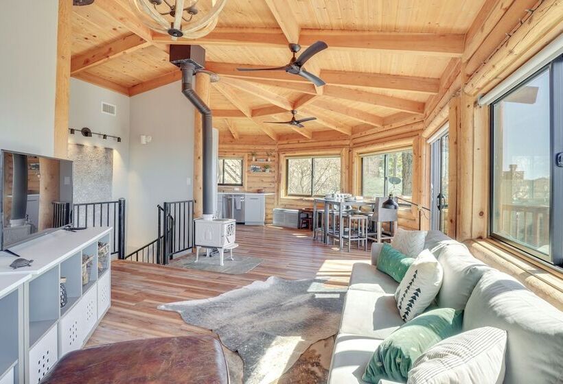 Cabin W/ Views, 3 Mi To Mount Lemmon Ski Valley!