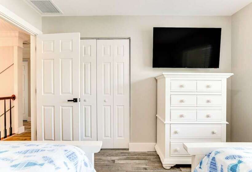 Dog Friendly Bradenton House W/ Pool & Game Room!