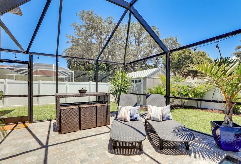 Dog Friendly Bradenton House W/ Pool & Game Room!