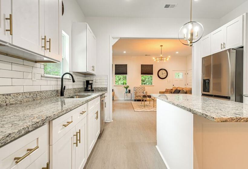 Pet Friendly Hogansville Home: Walk To Downtown!
