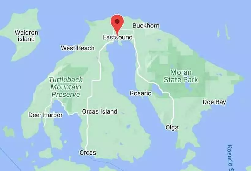 Hostelli Pebble Cove Farm