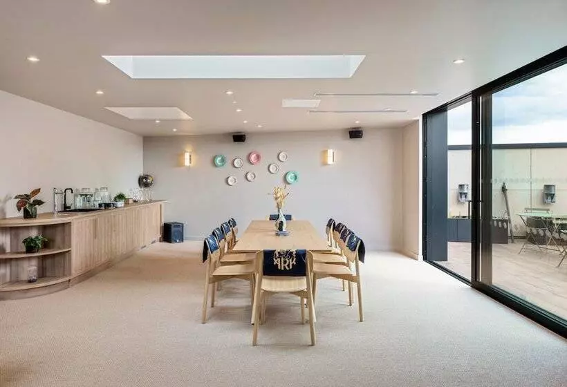 Hotelli Ark Wembley