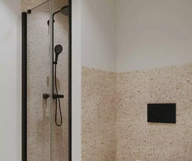 Hotelli Sonder Yvette