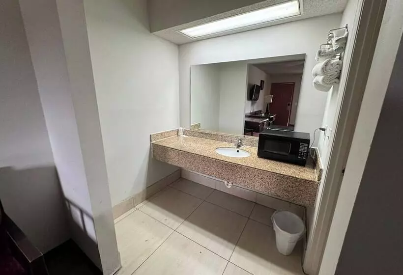 ホテル Southern Inn By Oyo Walterboro I 95