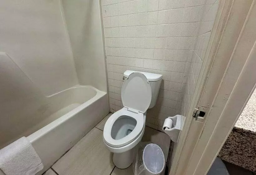 ホテル Southern Inn By Oyo Walterboro I 95