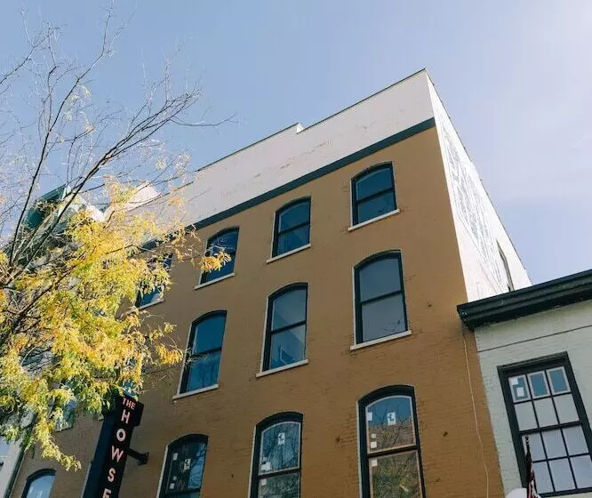 هتل The St. Clair