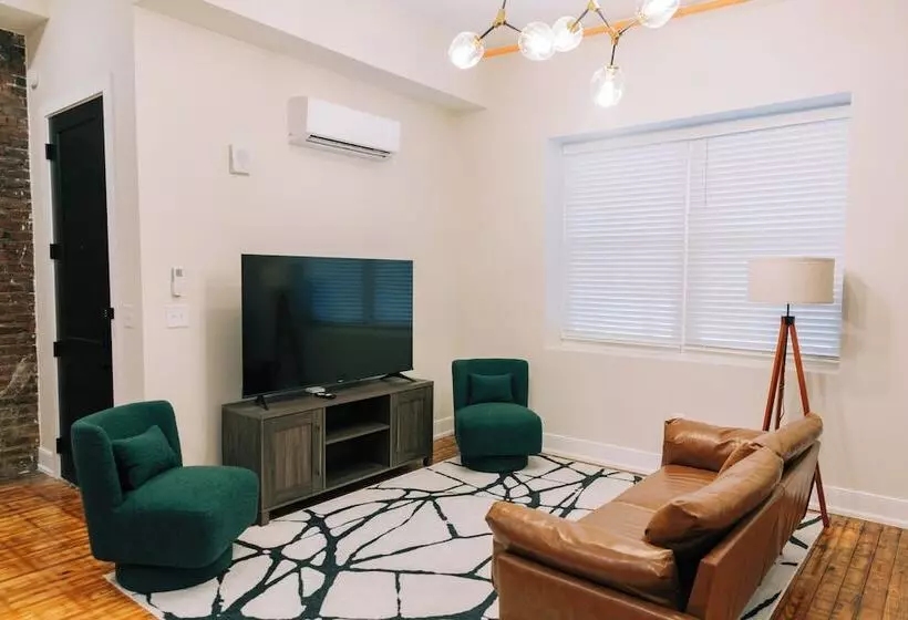 هتل The St. Clair