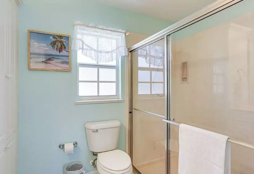 Jensen Beach Home W/ Bbq Grill: Walk To Beach!