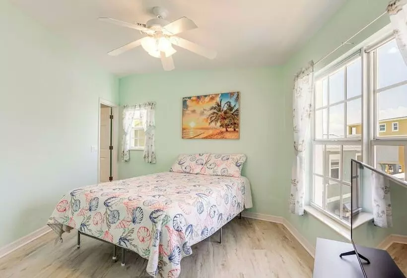 Jensen Beach Home W/ Bbq Grill: Walk To Beach!