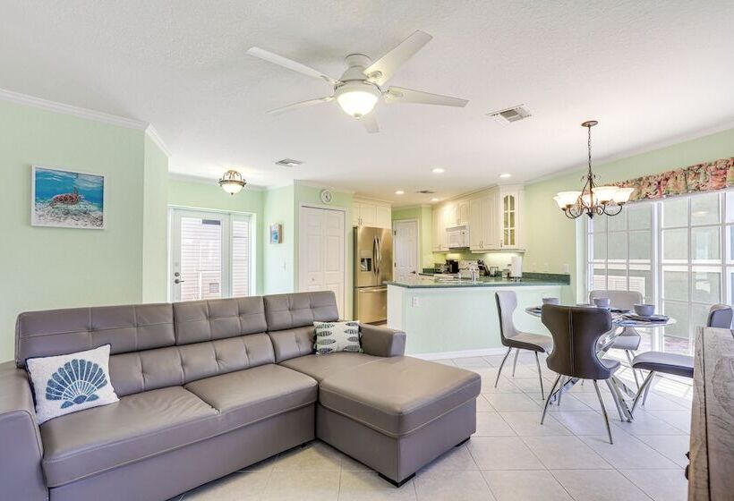 Jensen Beach Home W/ Bbq Grill: Walk To Beach!